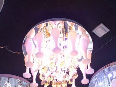 引領家居潮流 高質量現代時尚水晶燈6221與中山吸頂燈，您的專業燈具批發選擇